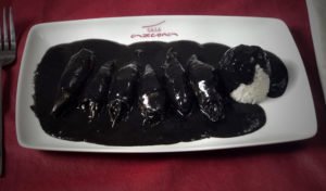 Chipirones en su tinta de casa azcona